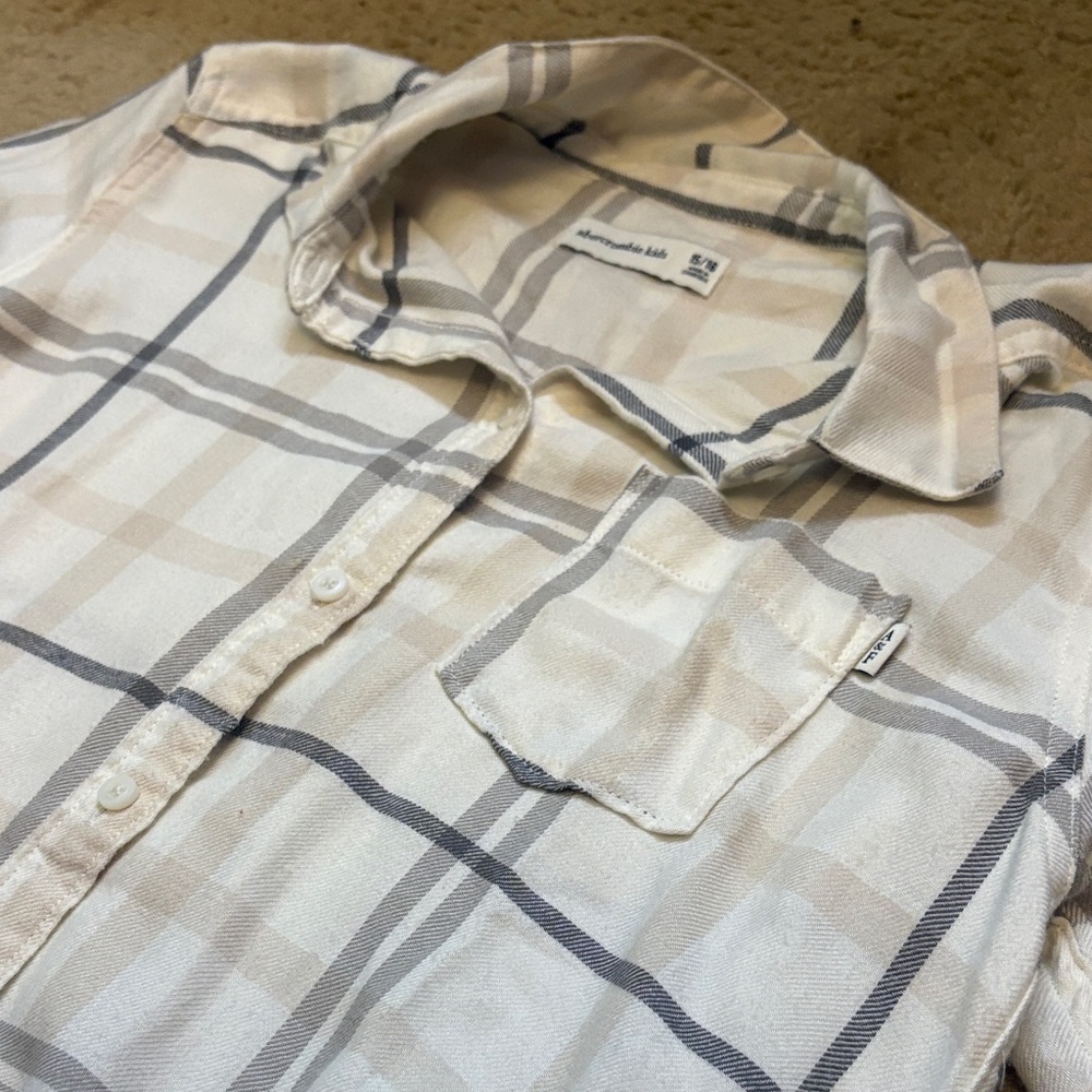 abercrombie kids Cream and Gray Plaid Button-Down Shirt - Picture 3 of 5